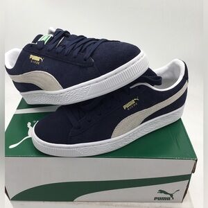 Puma Suede Classic XXI Peacoat - Puma White Size 5.5 Men’s